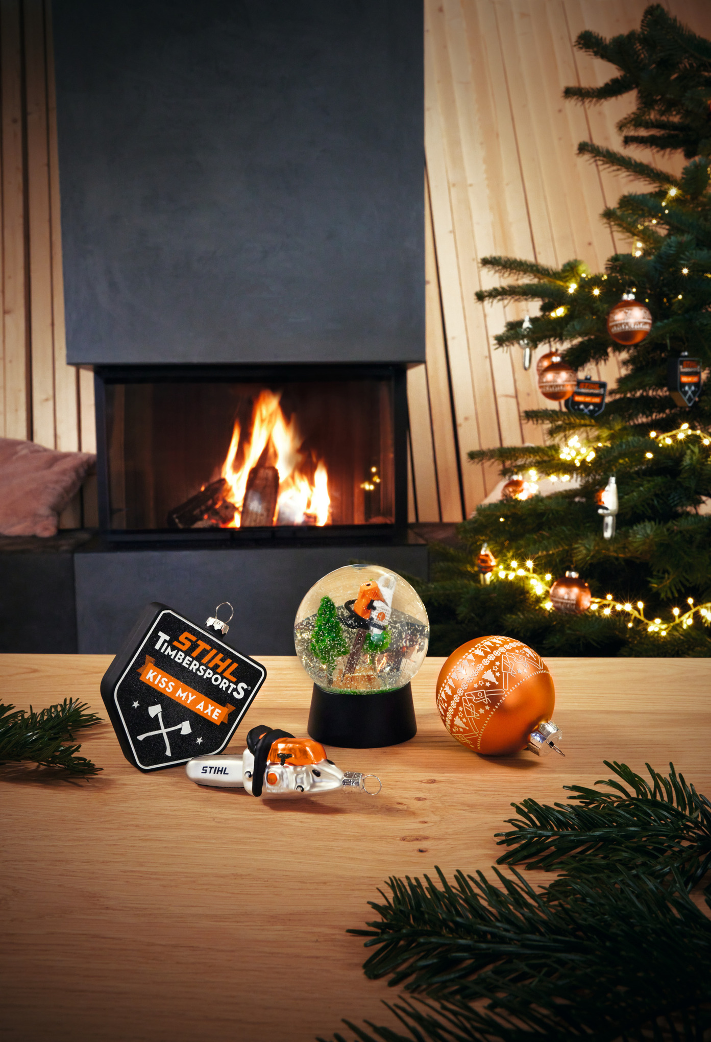 Julgransdekoration "Motorsåg"