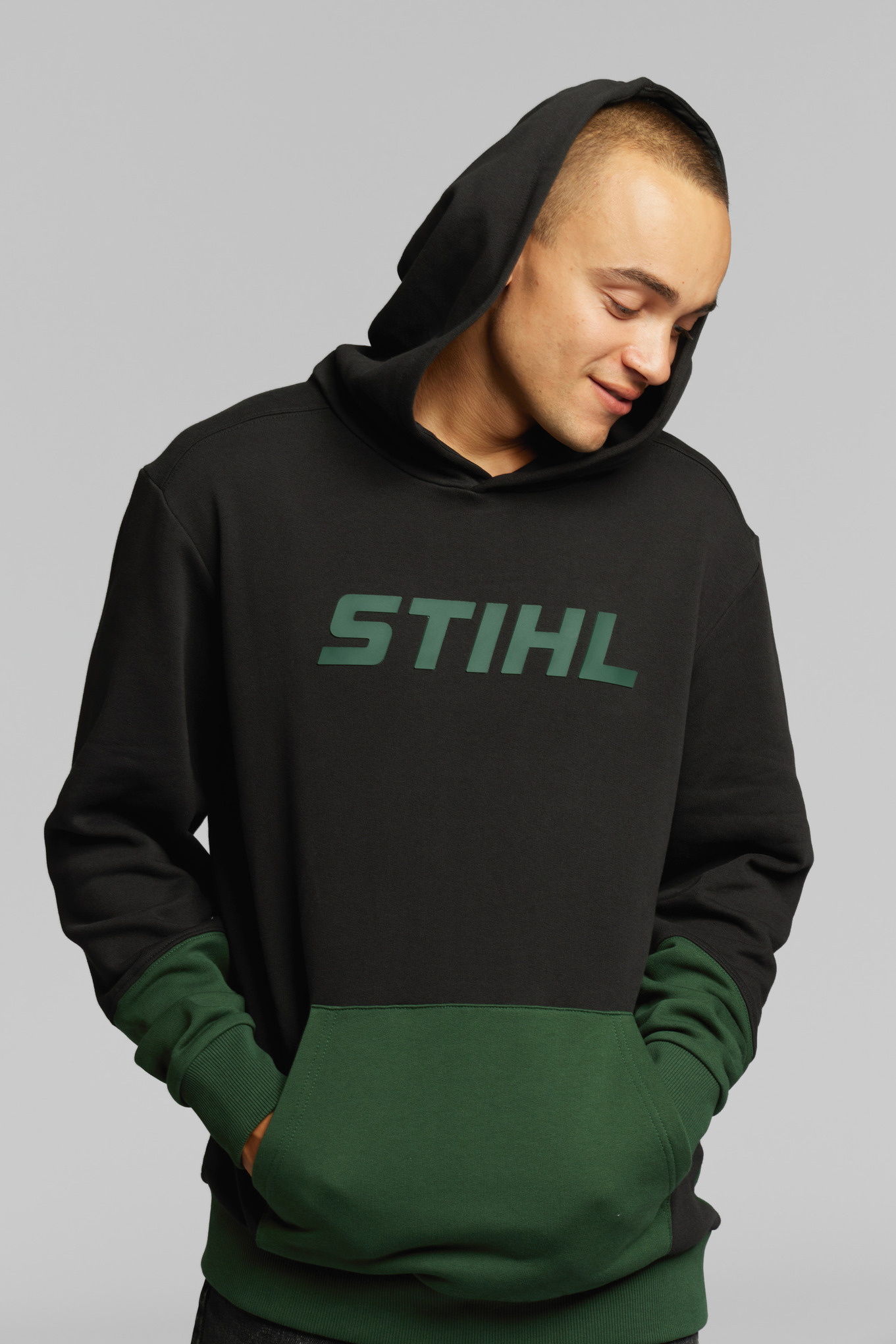 Hoodie COLORBLOCK POCKET grön