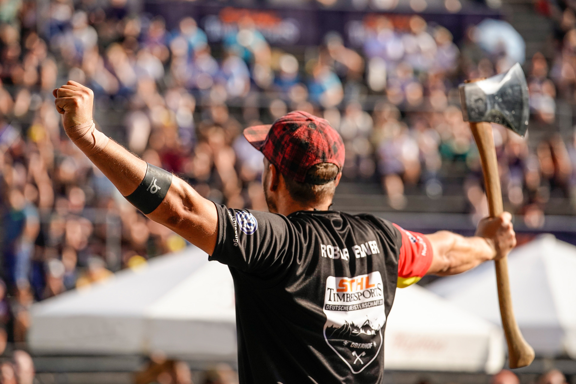 En STIHL TIMBERSPORTS®-atlet firar